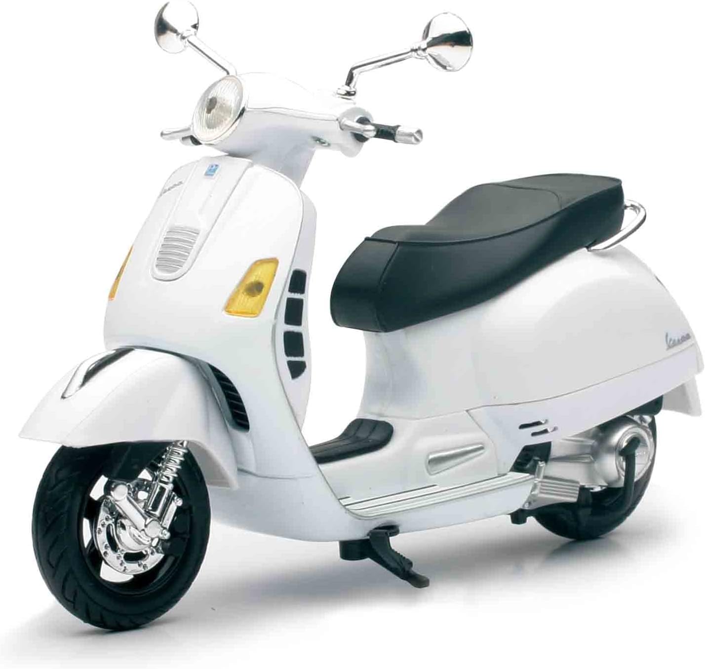 Amazon.com: Vespa GTS 300 Super Die Cast Replica Model (Color May